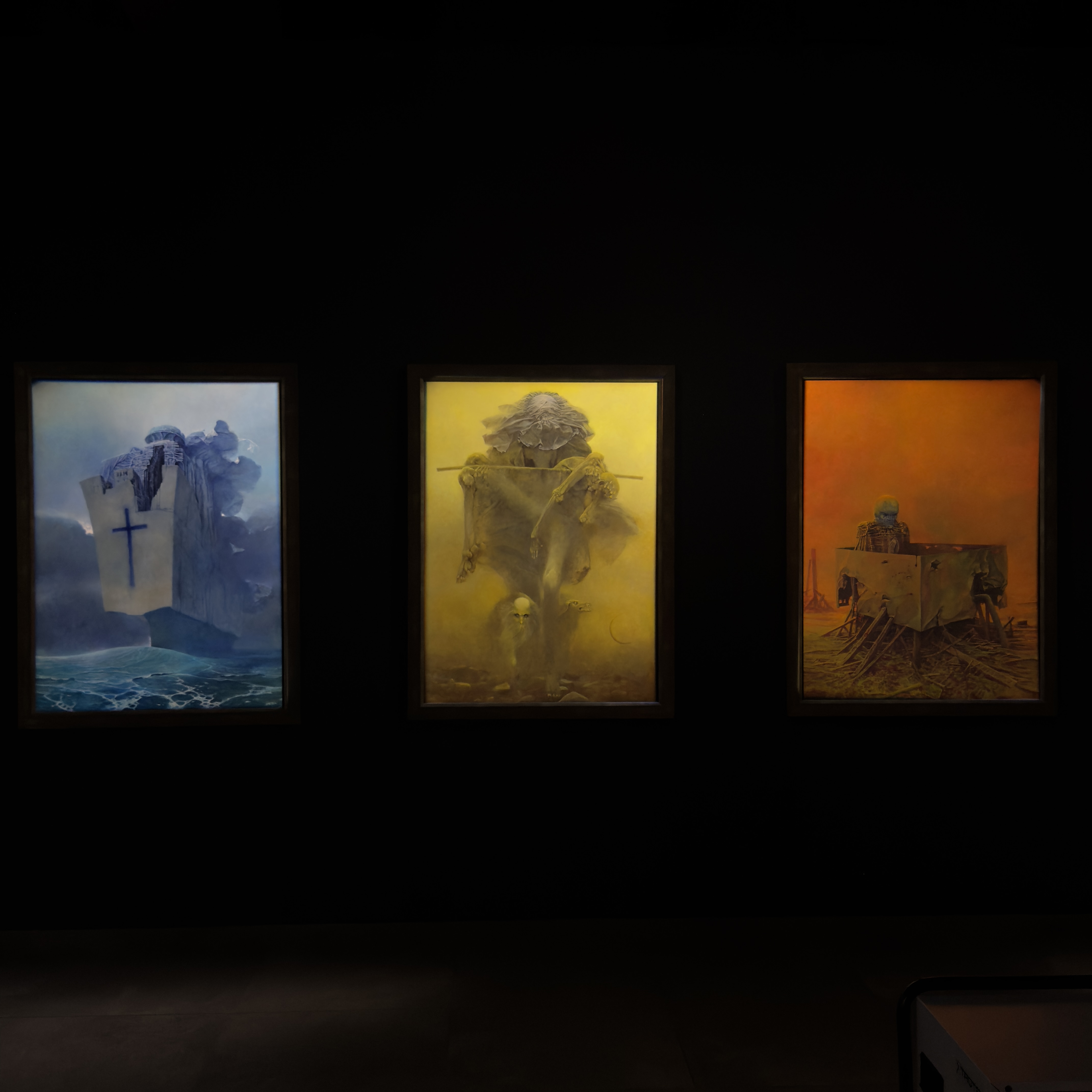 Beksiński exhibition in Krakow, photo 7 of 7