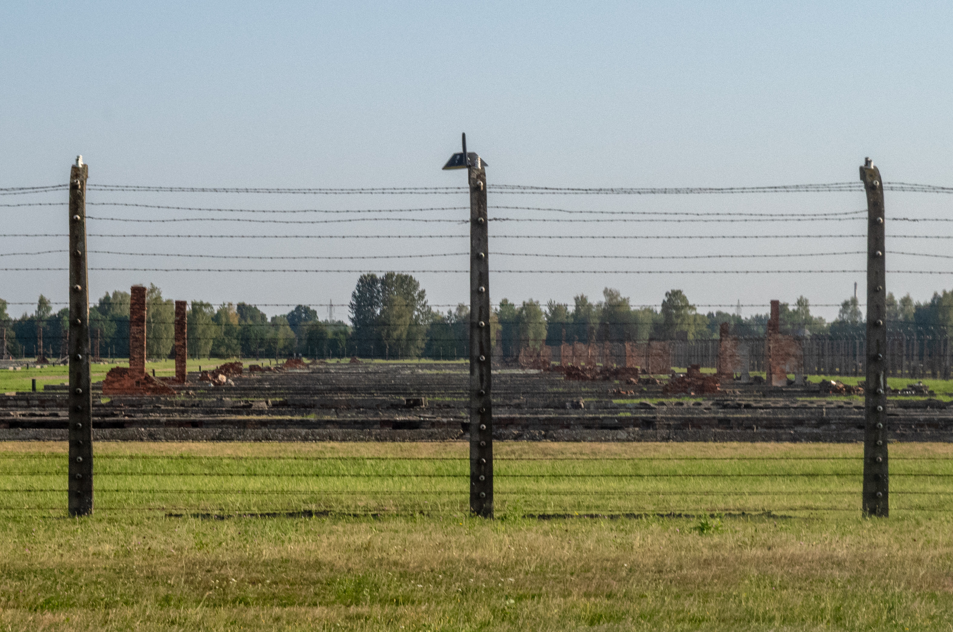 Auschwitz-Birkenau, photo 3 of 5