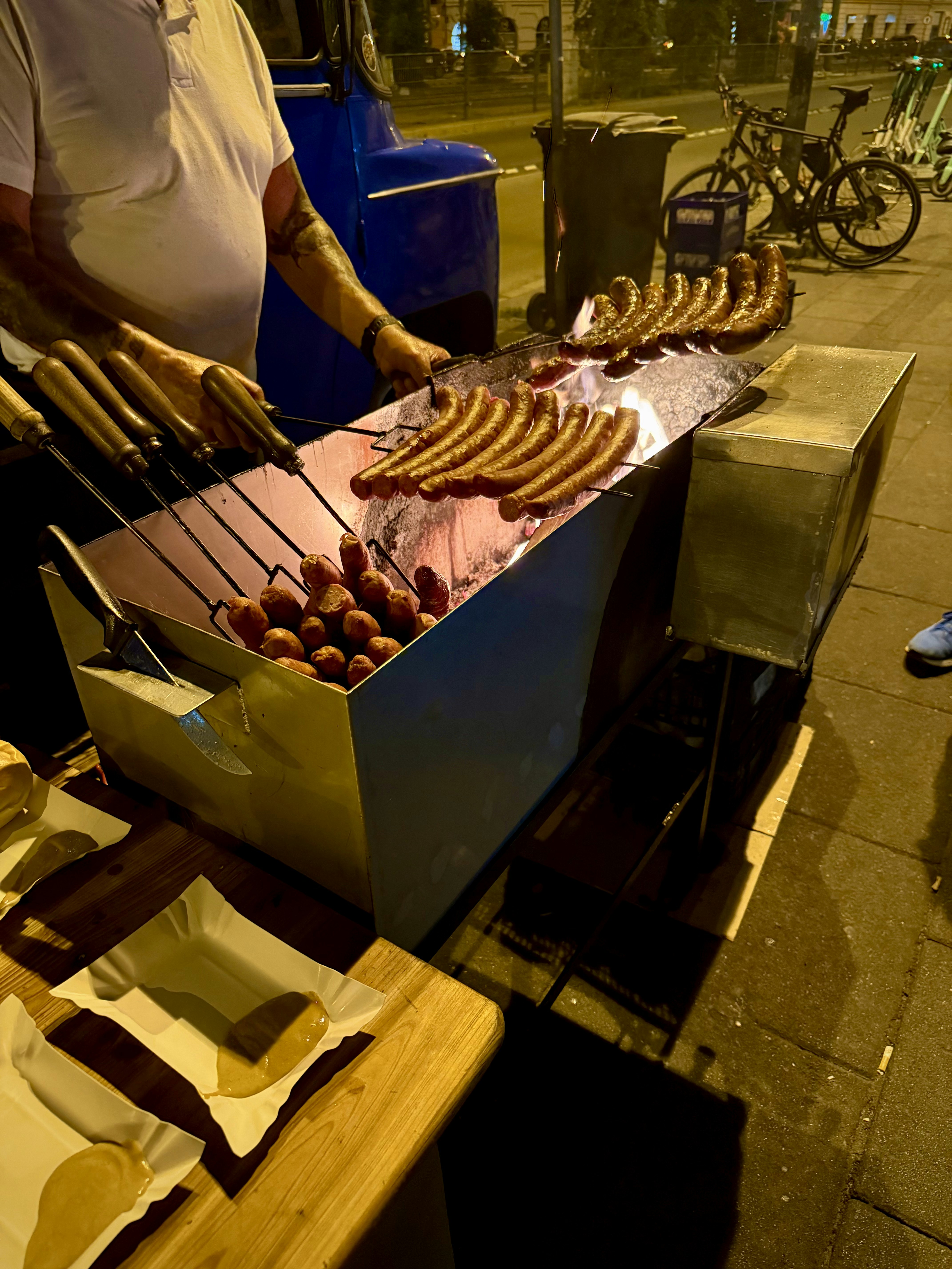 Kielbasa food truck in Krakow, photo 2 of 3